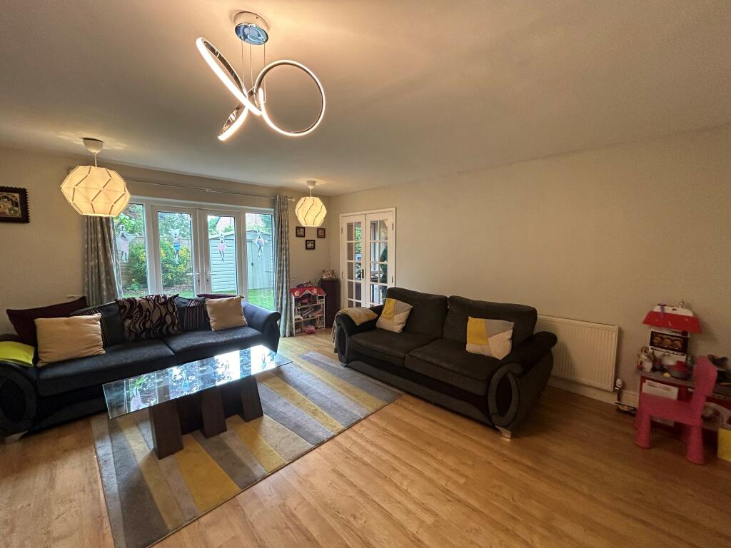 4 bedroom house for rent in Wolseley Road,Sale,M33 7AU, M33