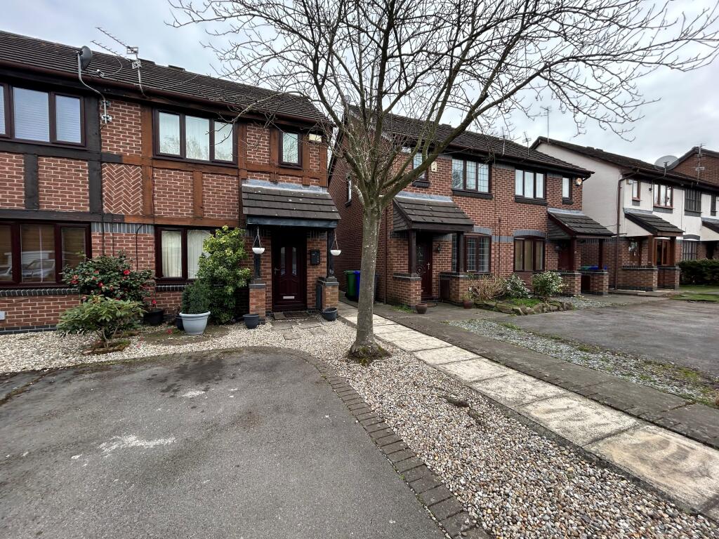 Main image of property: Gateacre Walk,Manchester,M23 9BA