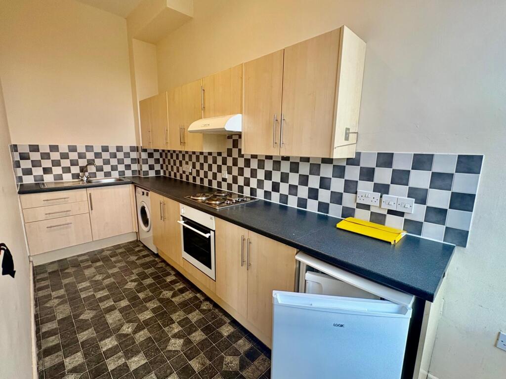 Main image of property: Flat 3, 103 Forest Road West, Nottingham City Outskirts