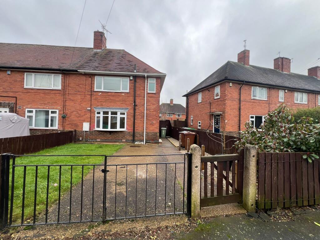 Main image of property: Frinton Road, Nottingham, NG8