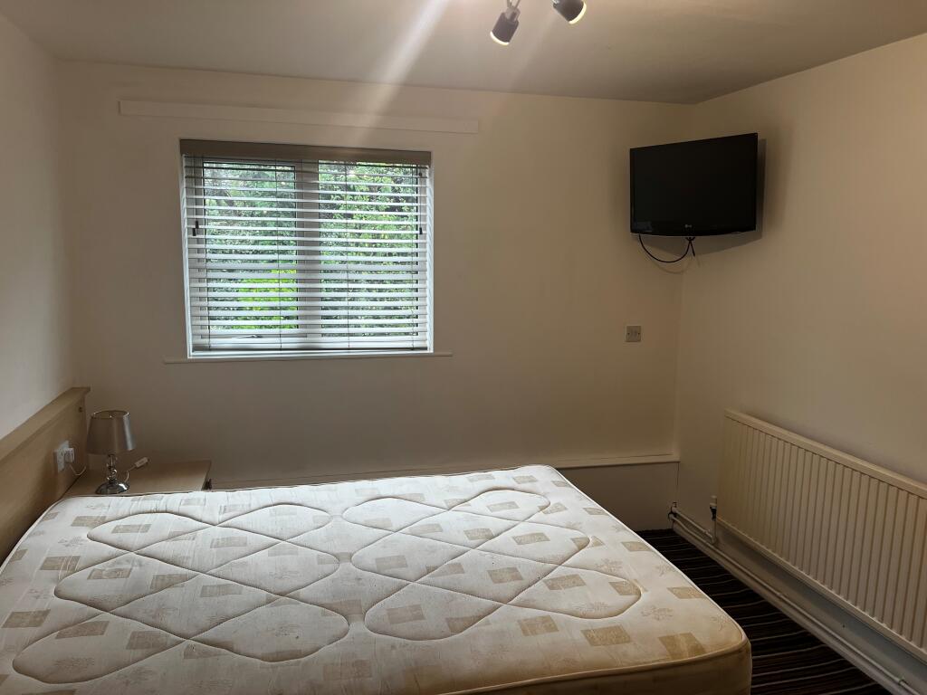 Main image of property: Woodhouse Road, Mansfield