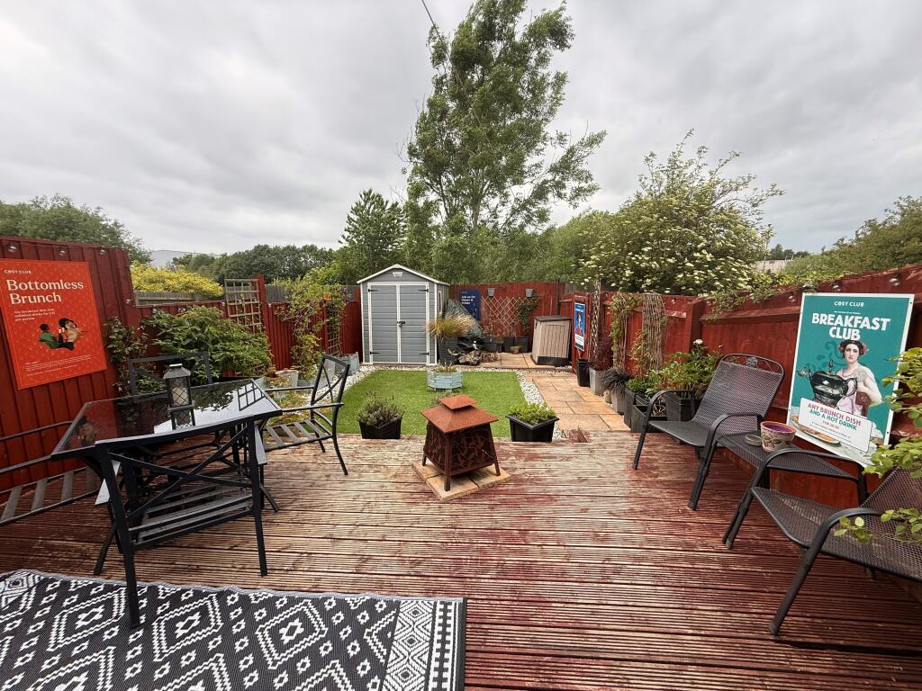 Main image of property: Oaktree Close, Sutton-in-Ashfield, NG17 5LJ