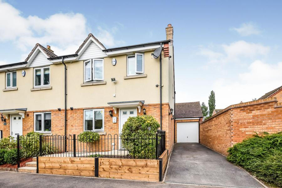 Main image of property: Cartbridge Lane South, Walsall, WS4