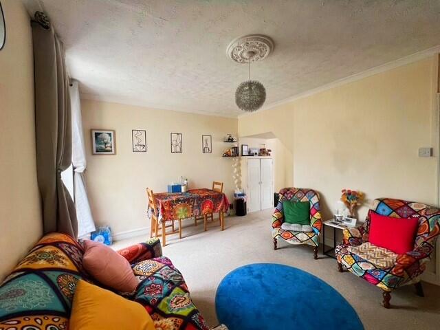 Main image of property: RODBOURNE