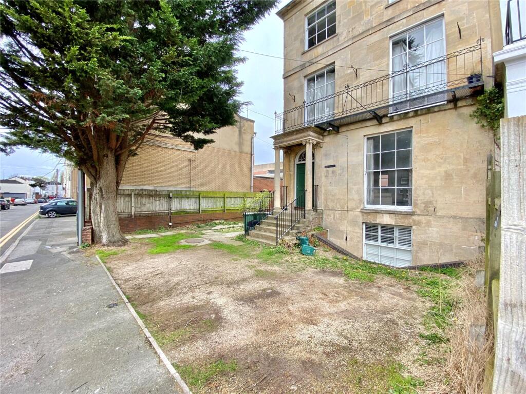 Main image of property: Grosvenor Street, GL52 2SG