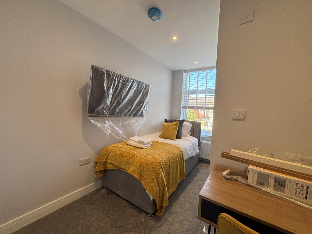 Main image of property: Room 5, Beecham Road
