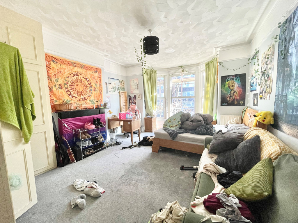 Main image of property: Victoria Road North, Southsea