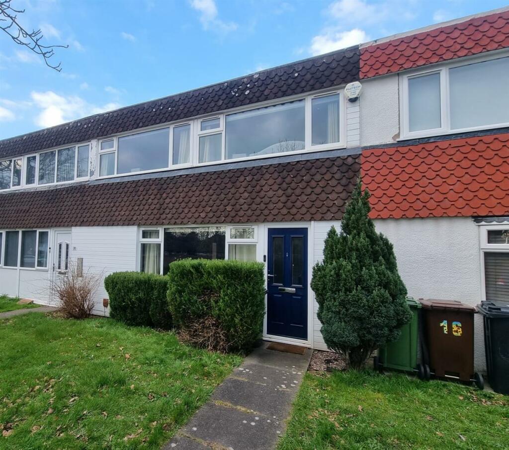 3 bedroom terraced house for sale in Walsgrave Drive, Solihull, B92