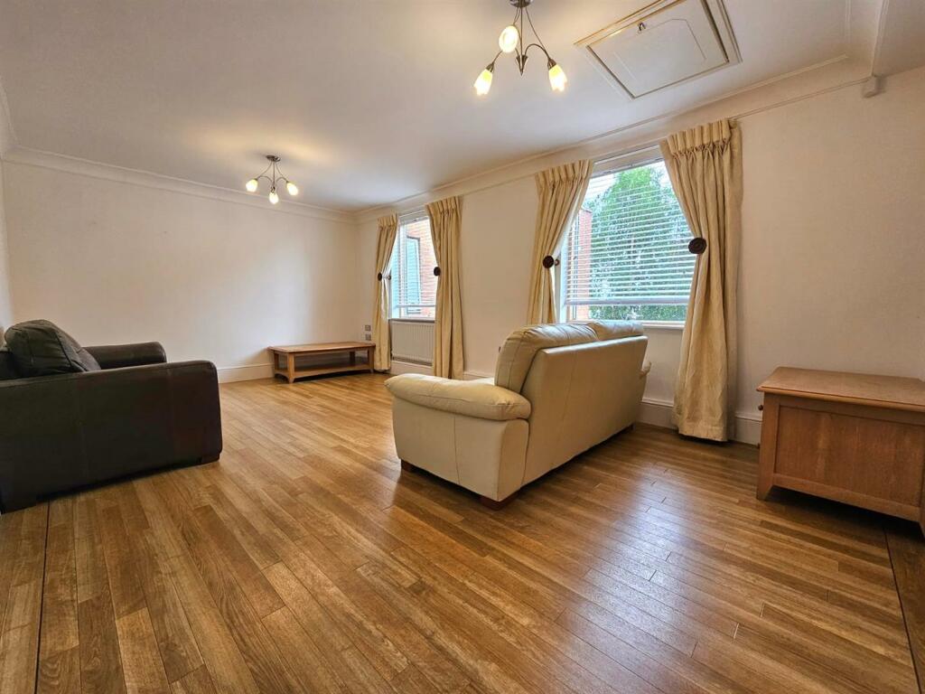 Additional property image - Whitefriars, School Lane, Solihull