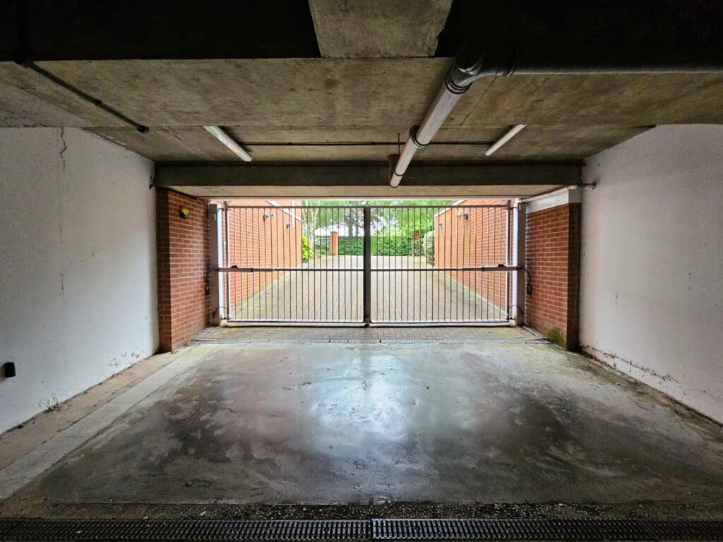 Additional property image - Whitefriars, School Lane, Solihull
