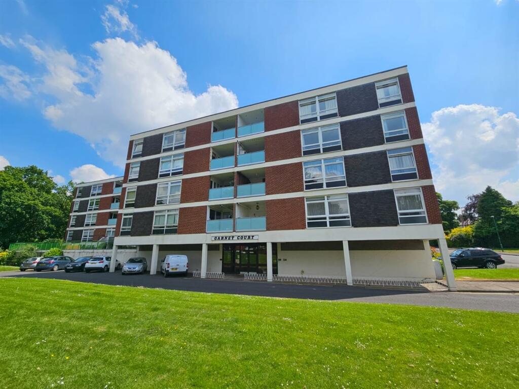 2 bedroom apartment for sale in Garnet Court, Chelmscote Road, Solihull, B92