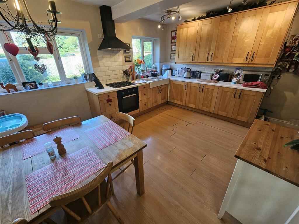Additional property image - Meadow Grove, Solihull