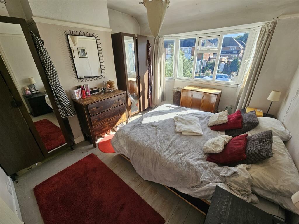 Additional property image - Meadow Grove, Solihull