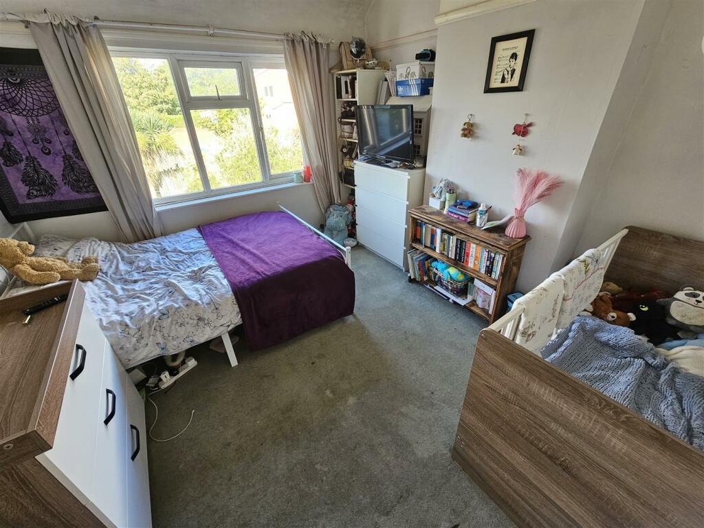 Additional property image - Meadow Grove, Solihull