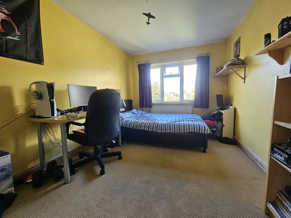 Additional property image - Meadow Grove, Solihull