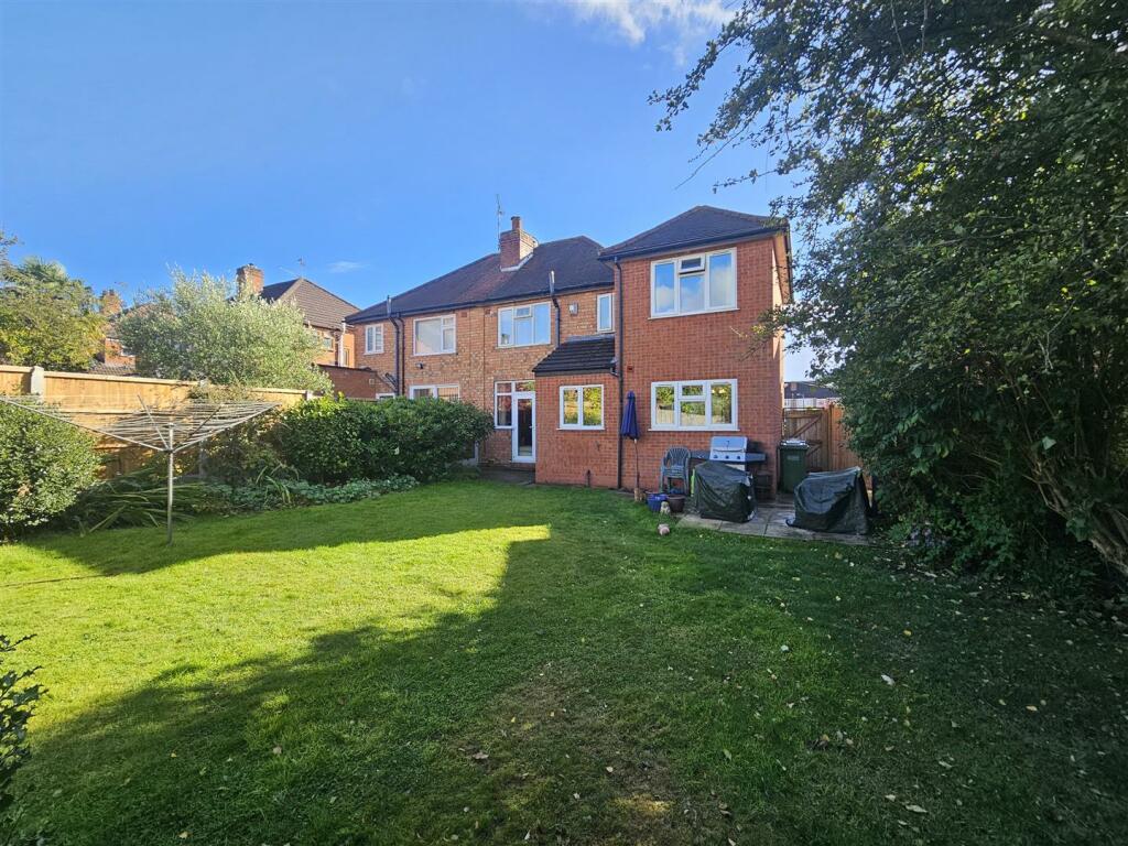 Additional property image - Meadow Grove, Solihull