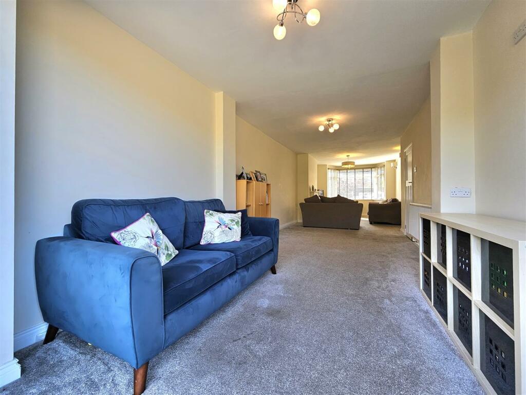 Additional property image - Henley Crescent, Solihull