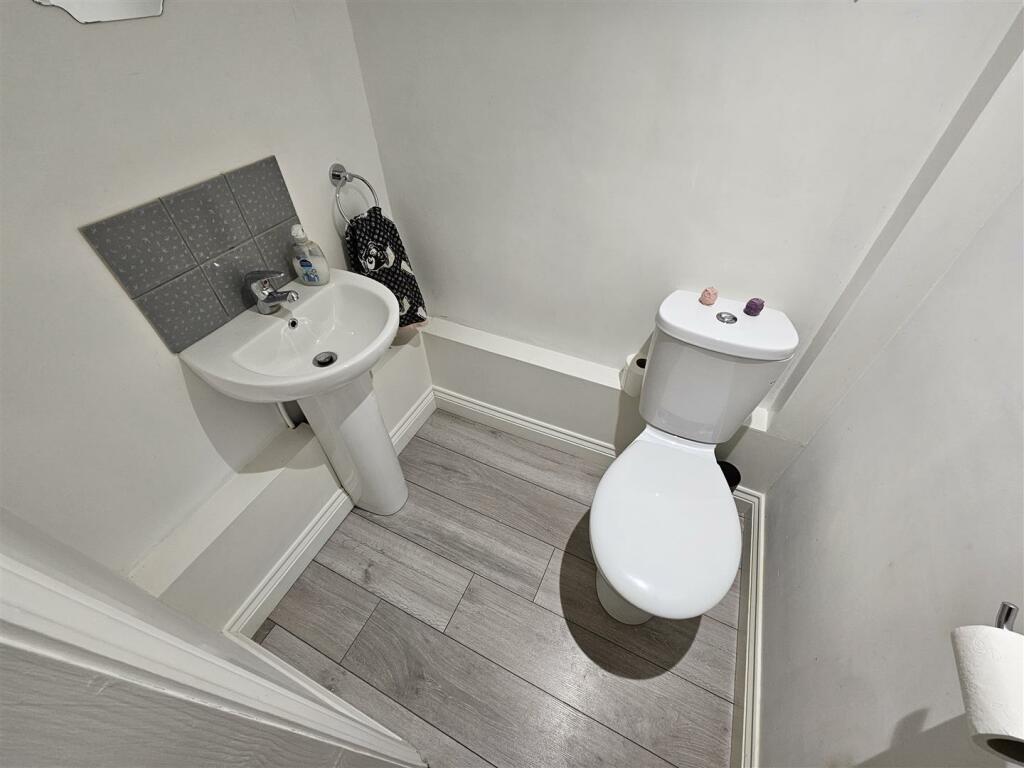 Additional property image - Henley Crescent, Solihull