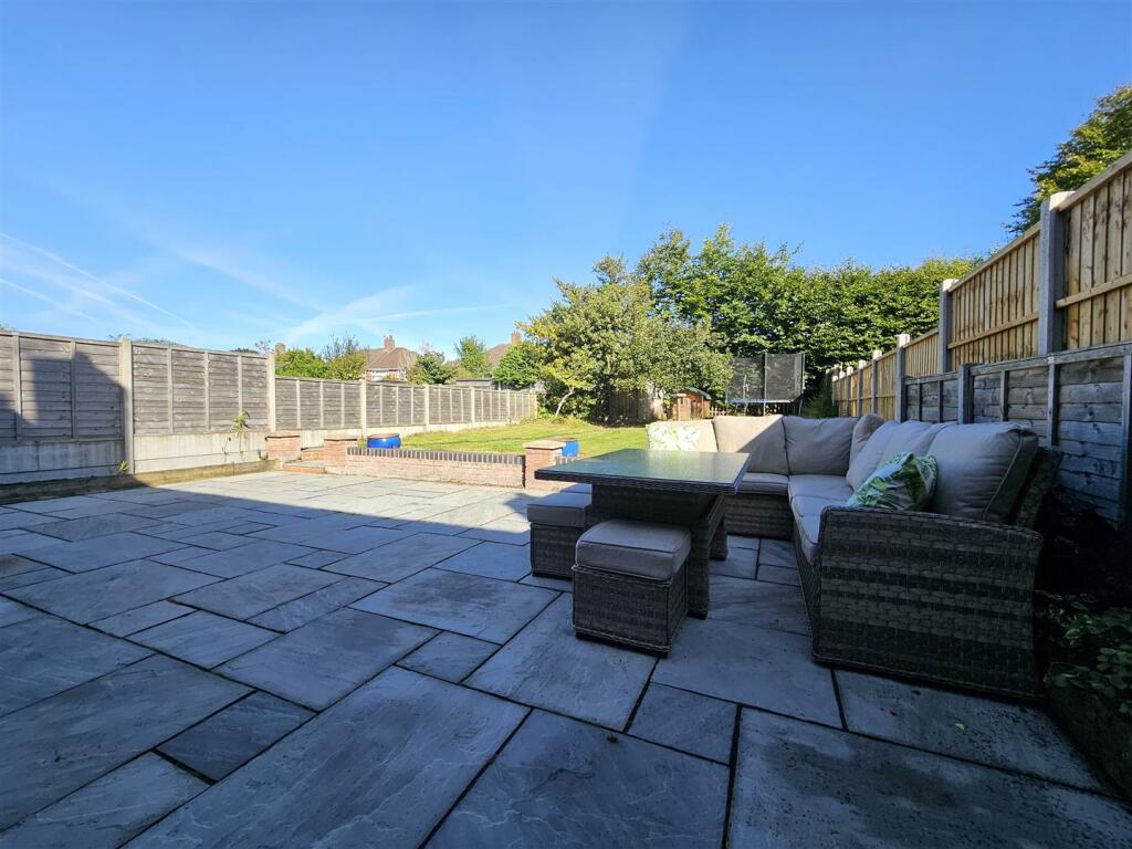 Additional property image - Henley Crescent, Solihull