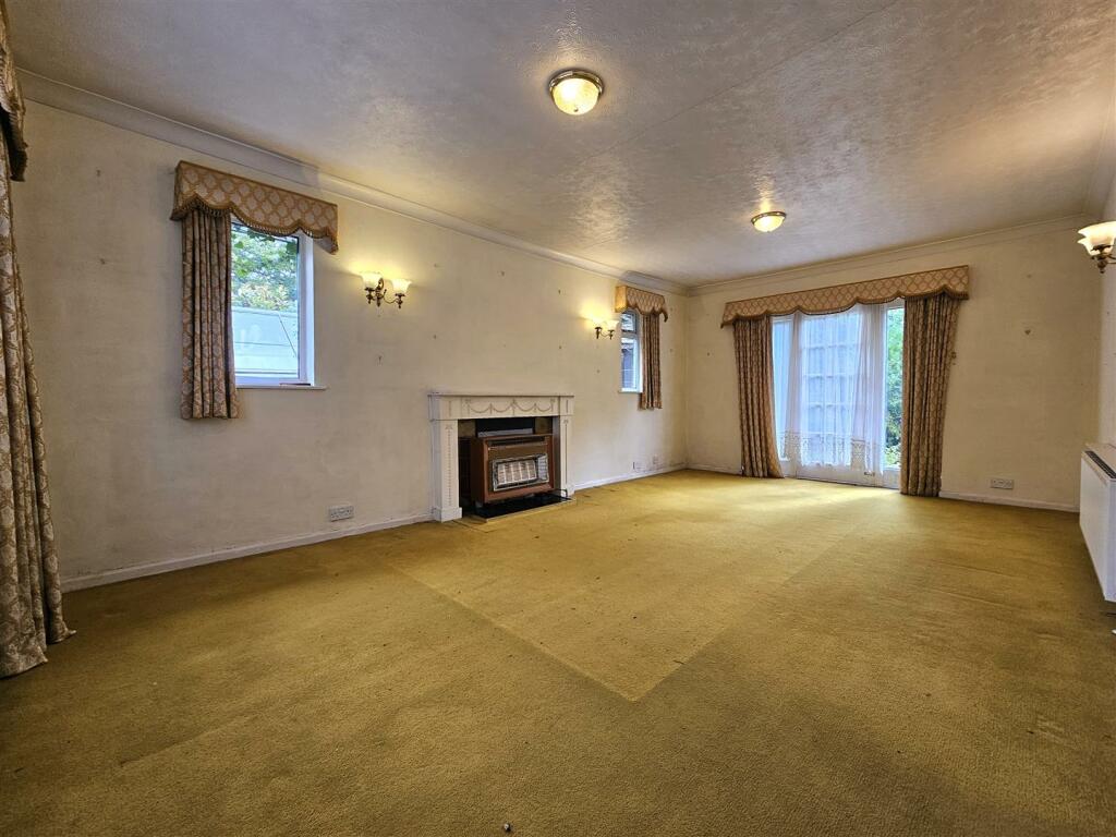Additional property image - Cambridge Avenue, Solihull