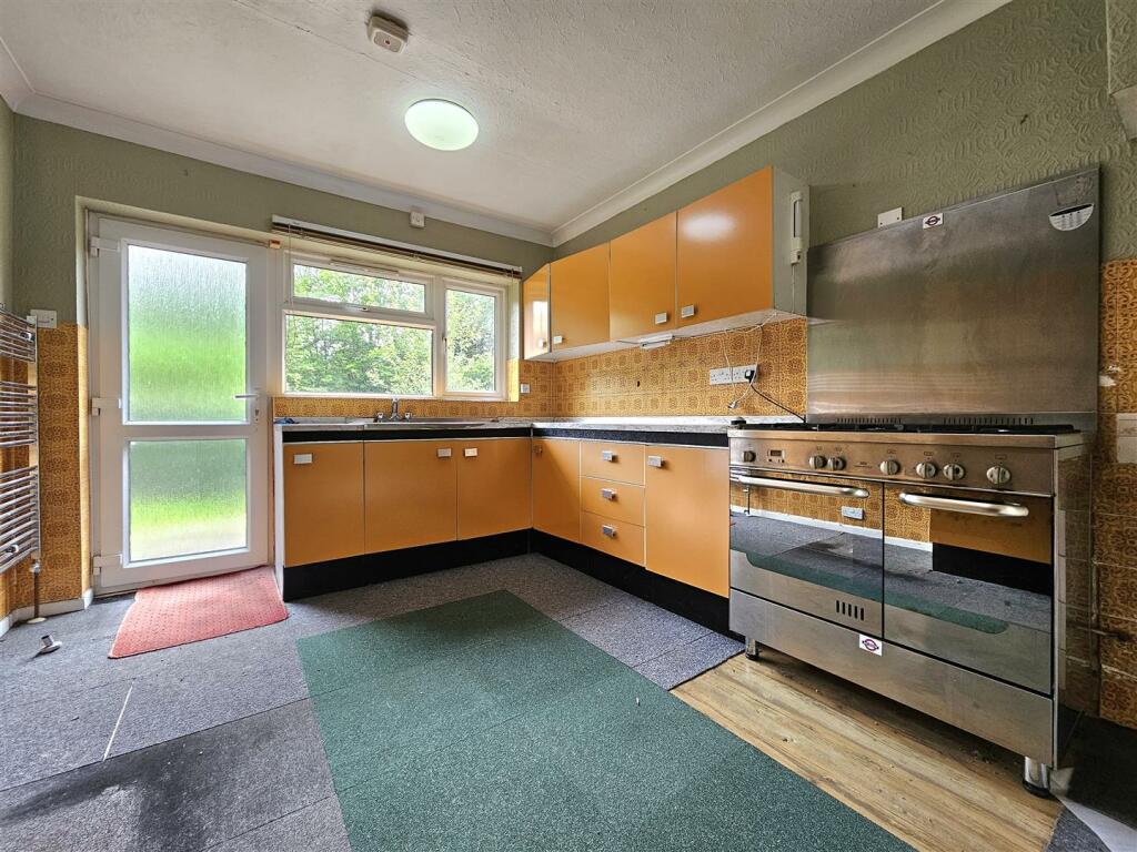 Additional property image - Cambridge Avenue, Solihull