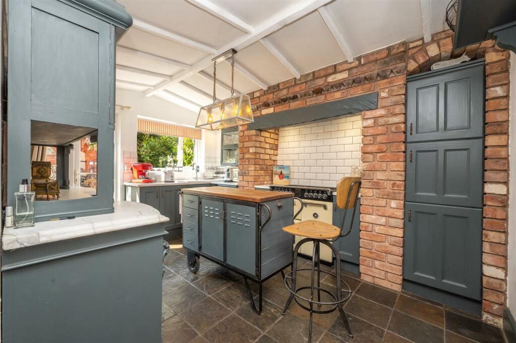 Additional property image - Haslucks Green Road, Shirley, Solihull