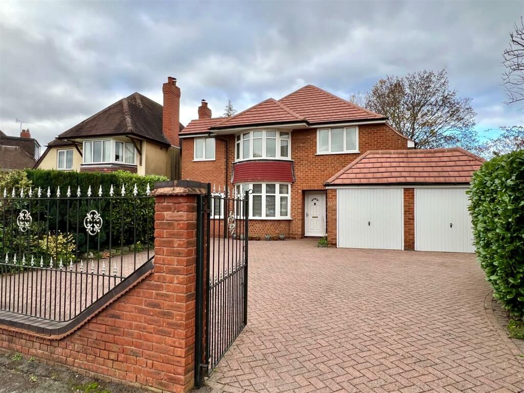 4 bedroom detached house for sale in Union Road, Shirley, Solihull, B90