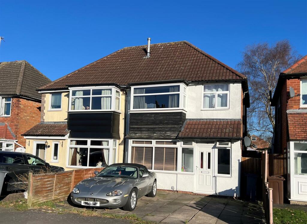 3 bedroom semidetached house for sale in Conway Road, Shirley