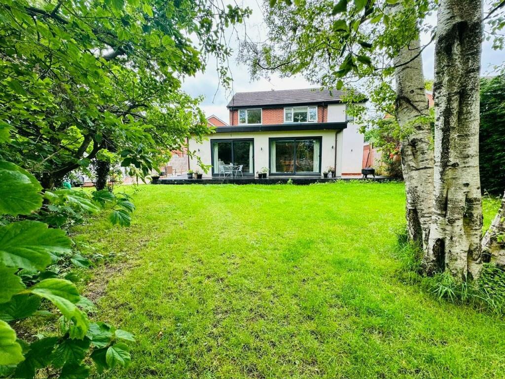 Additional property image - Longleat Drive, Cheswick Green, Solihull