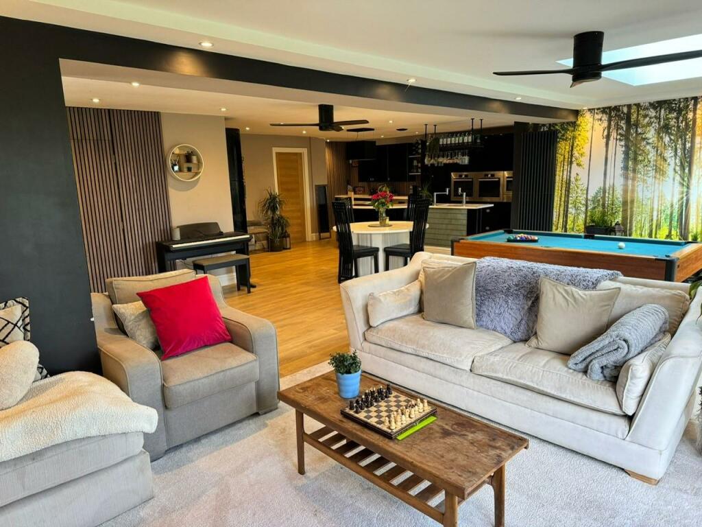 Additional property image - Longleat Drive, Cheswick Green, Solihull