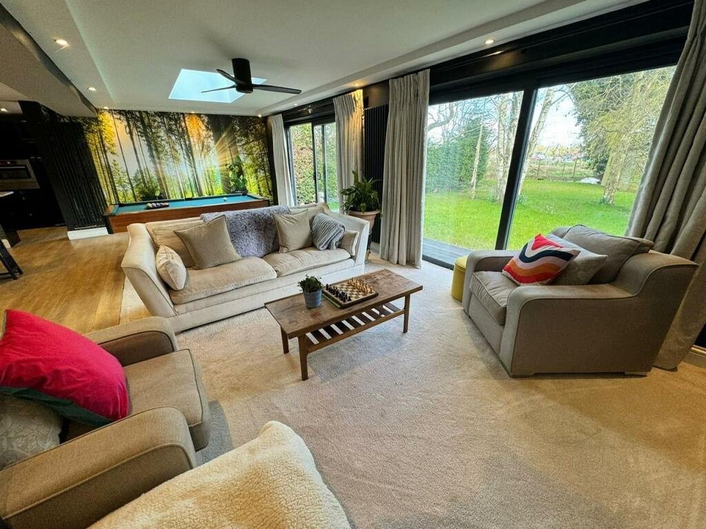 Additional property image - Longleat Drive, Cheswick Green, Solihull