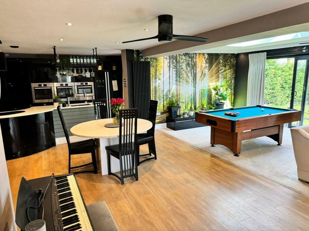 Additional property image - Longleat Drive, Cheswick Green, Solihull