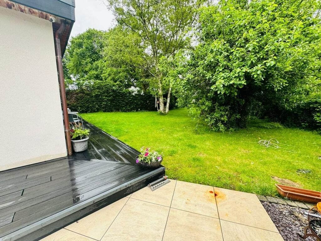 Additional property image - Longleat Drive, Cheswick Green, Solihull