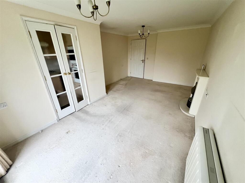 Additional property image - Stratford Road, Hall Green, Birmingham