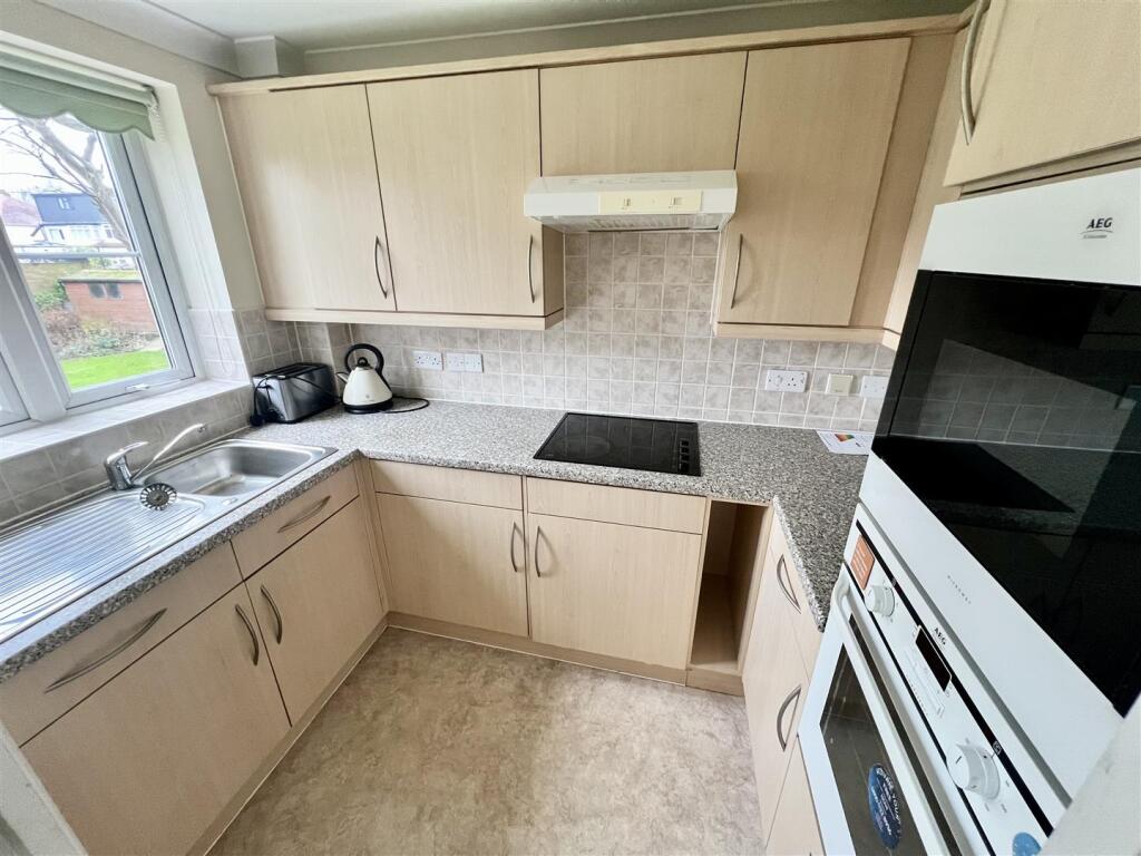 Additional property image - Stratford Road, Hall Green, Birmingham