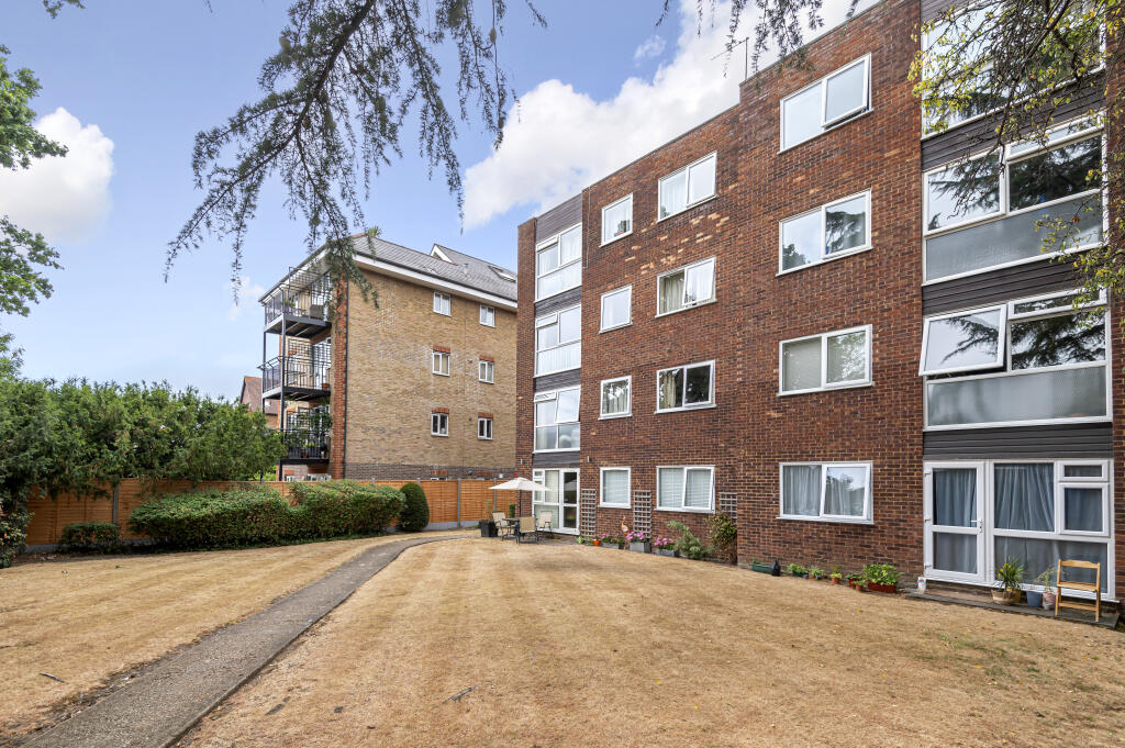 Main image of property: Oakwood Avenue, Beckenham, BR3