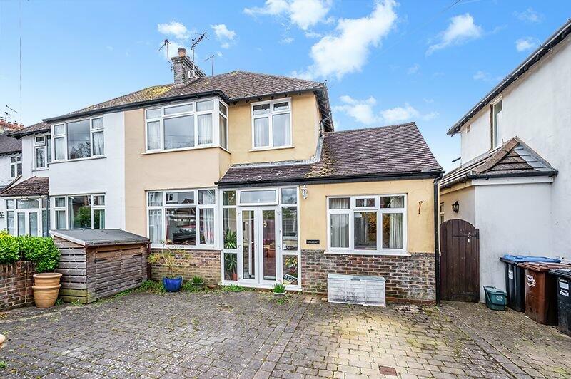 3 bedroom semidetached house for sale in Holland Crescent, Oxted, RH8