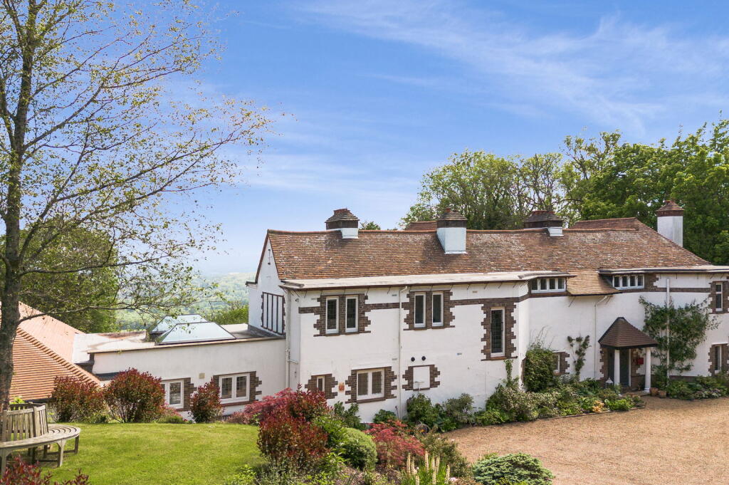 Main image of property: The Ridge, Woldingham, CR3 7AH