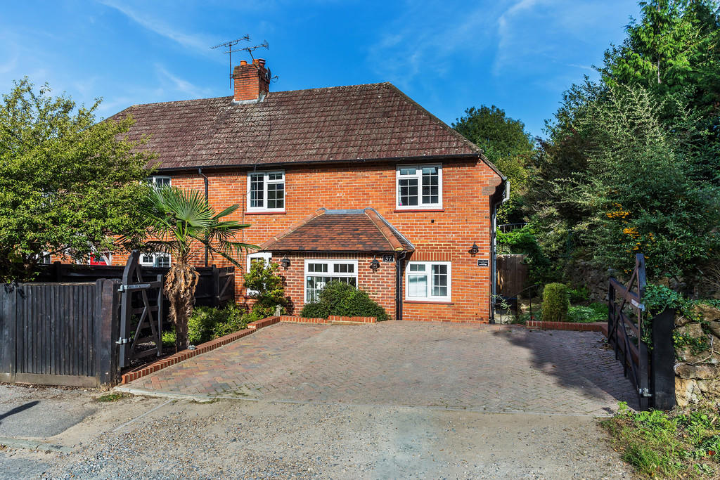 4 bedroom semidetached house for sale in St Clair Close, Old Oxted, RH8