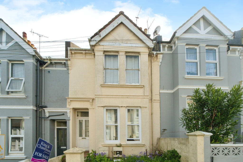 Main image of property: Whippingham Road, Brighton, BN2 3PG