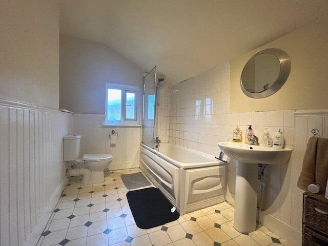 Additional property image - Cobden Road, Worthing, BN11