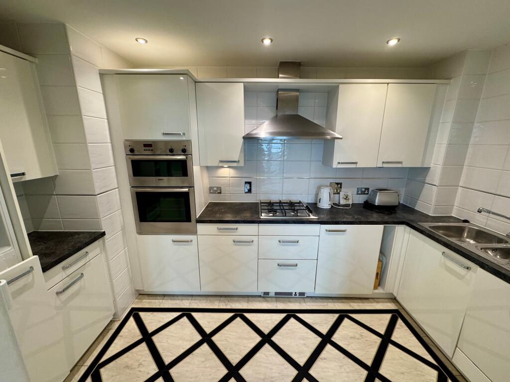 Main image of property: Marine Parade, Worthing, BN11