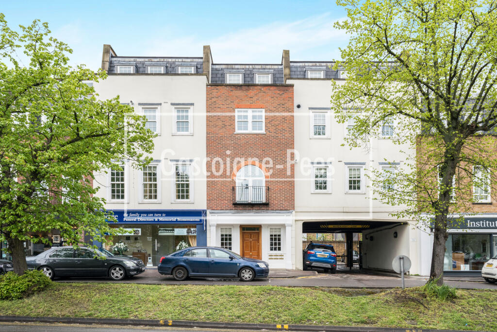 Main image of property: High Street, Esher, KT10