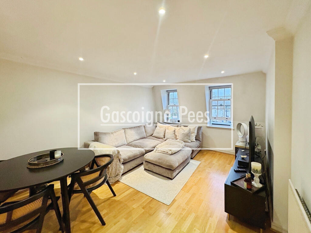 Main image of property: High Street, Esher, KT10