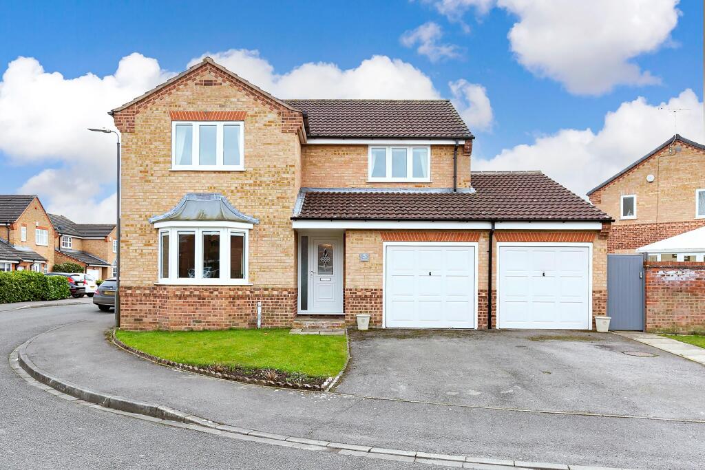 Main image of property: 5 School Close, Stamford Bridge, York, YO41 1PT