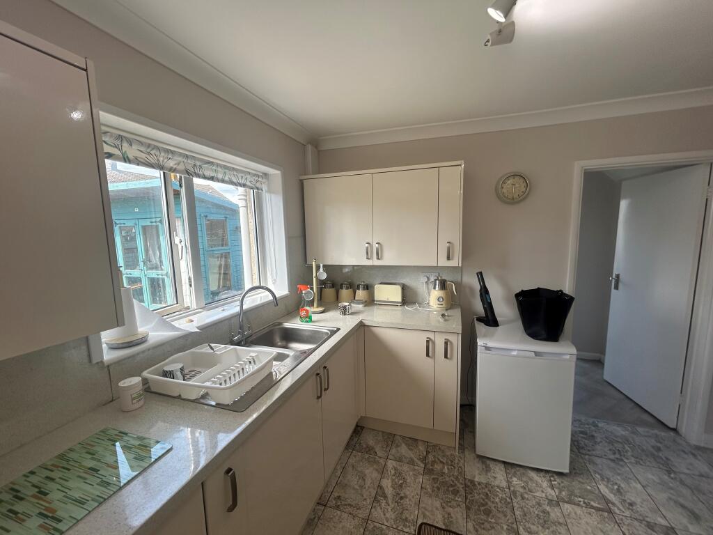 Main image of property: Dunkirk Close, Dymchurch