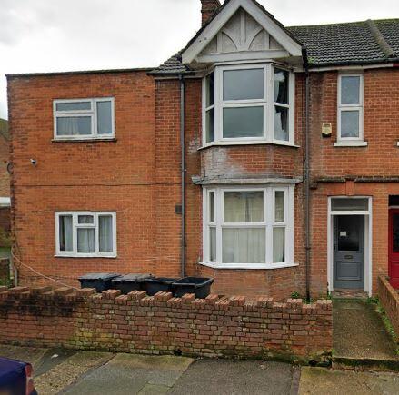 1 bedroom flat for rent in Oxford Road, CT1