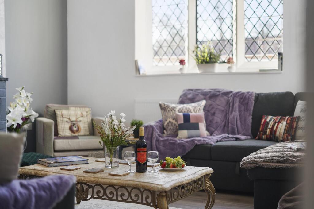 Main image of property: New Dover Road, Canterbury