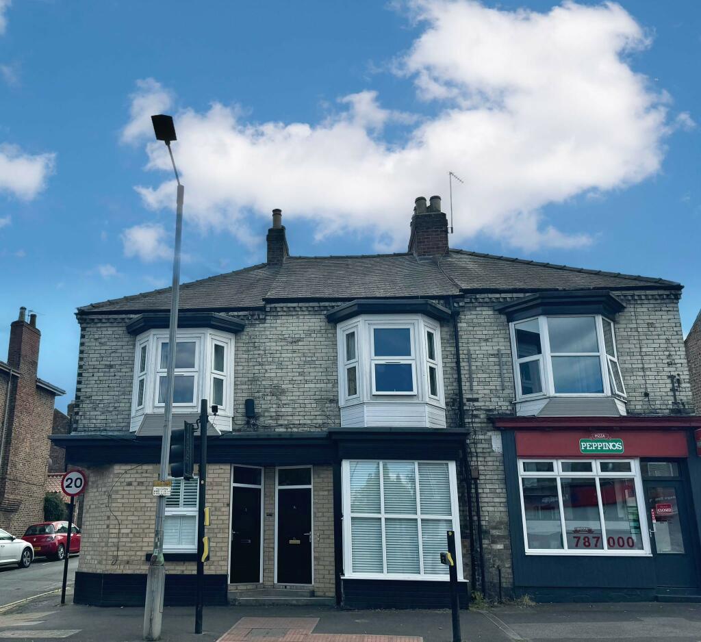 1 bedroom flat for rent in Road, YO24