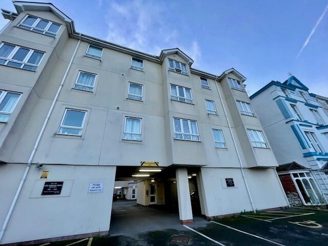 Main image of property: Llys Y Capel, Llandudno, LL30 2YW